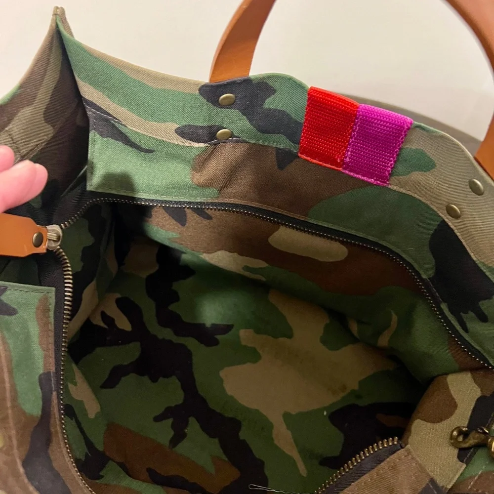 Parker Thatch Camo Handbag - Picture 4 of 7